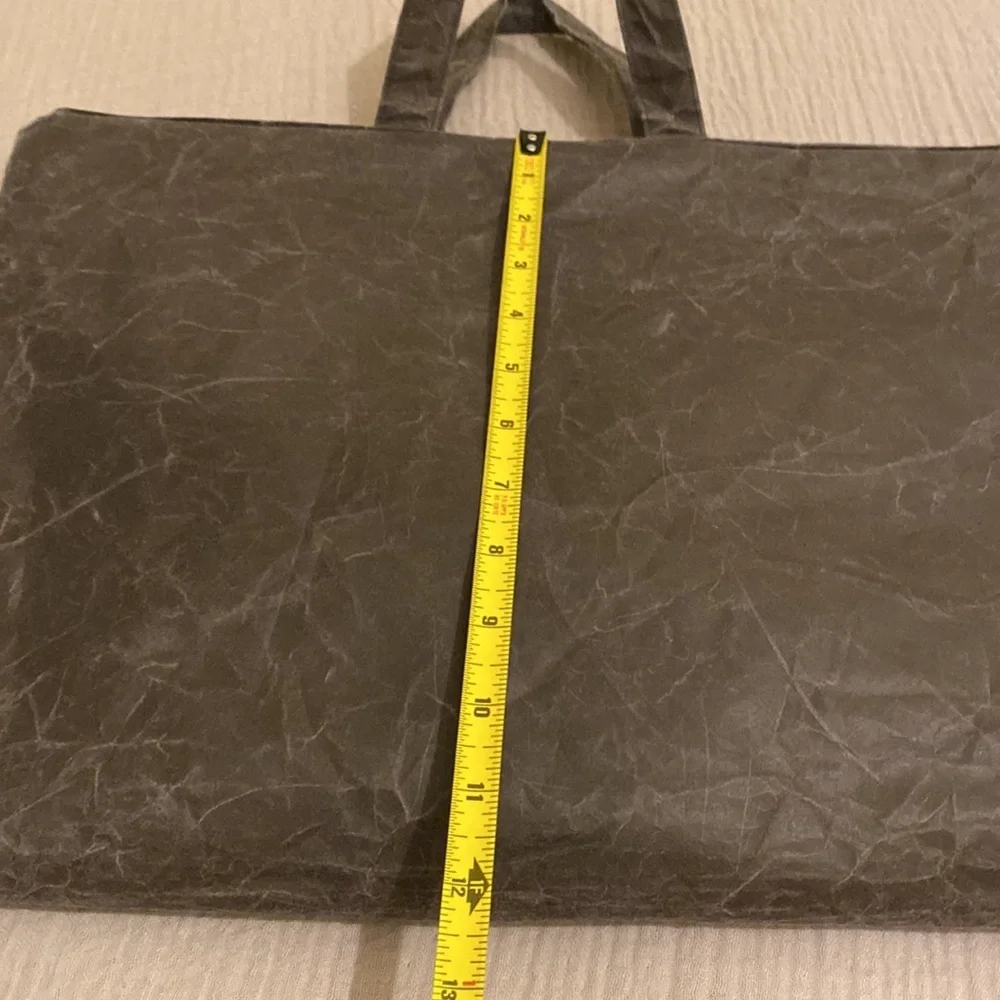 SIWA SOFT NAORON Stylish Brown Bag. Perfect for documenting or laptop.